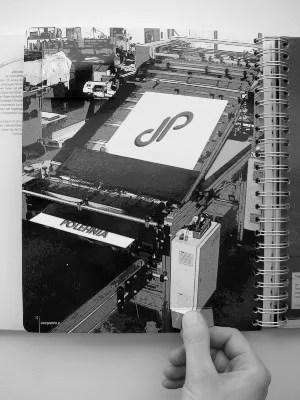 Kaschiermaschine Animiert: Pappe, Druckbogen (zwei Bewegungen, sieben Einzelteile) (Flash)